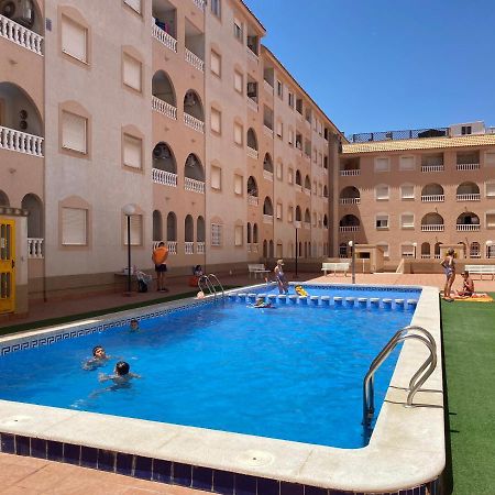 Amazing 2-Bedrooms Apartment With Pool Torrevieja Center 외부 사진